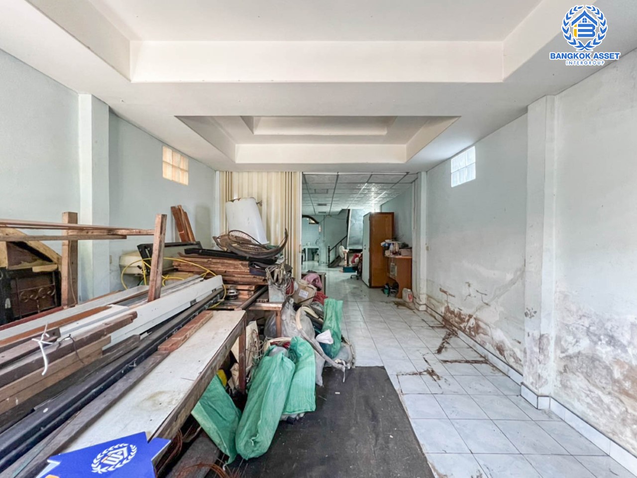 *****ทาวน์เฮ้าส์มือสอง ม.บัวทอง1 กาญจนาภิเษก เนื้อที่ 16 ตร.ว. ฟังก์ชัน 2 ห้องนอน 2 ห้องน้ำ บ้านพร้อมเข้าอยู่ บนทำเลศักยภาพ ทำเลทอง!! เดินสะดวก เชื่อมต่อถนนหลายเส้นทาง ใกล้รถไฟฟ้าสายสีม่วง "สถานีคลองบางไผ่" ราคาสุดคุ้ม ห้ามพลาด!